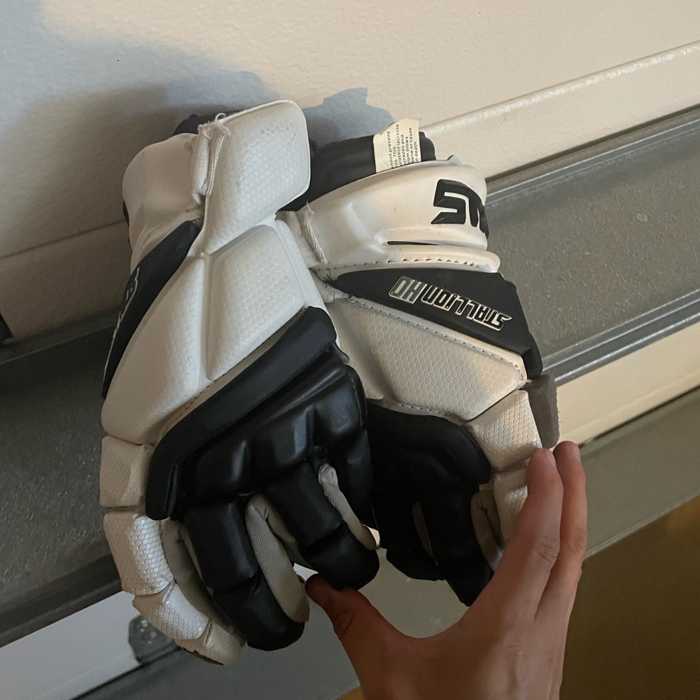 Stx stallion hd lacrosse gloves